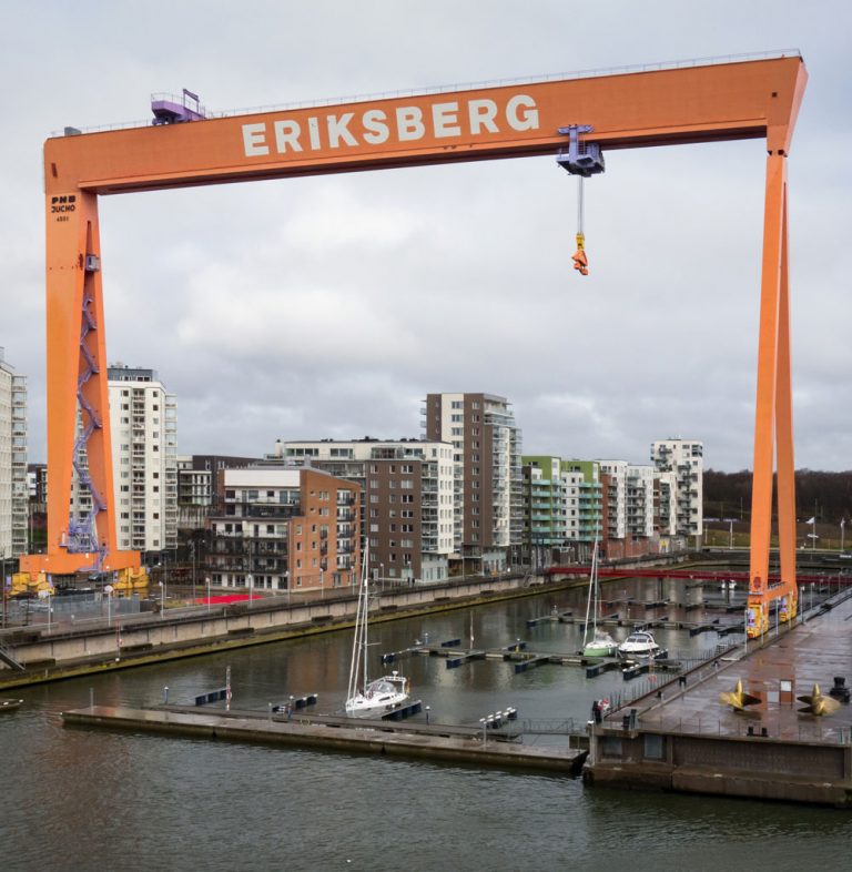 Eriksbergskranen över det gamla varvet i Göteborg